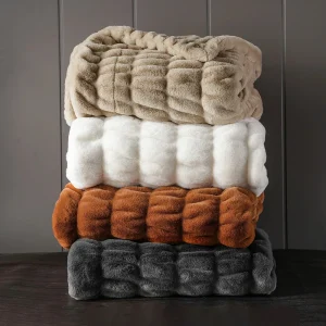 LumiFur Luxe Plaid – Zachte Faux Fur Deken voor een Warm & Stijlvol Interieur